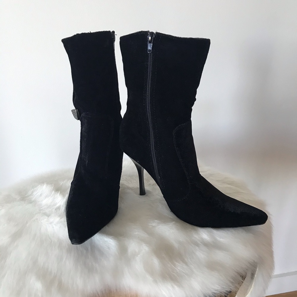 Torta Caliente velvet boots sz7